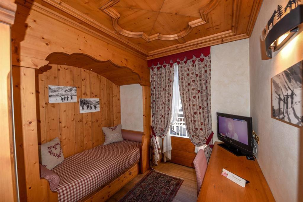 Hotel San Lorenzo Bormio Ngoại thất bức ảnh